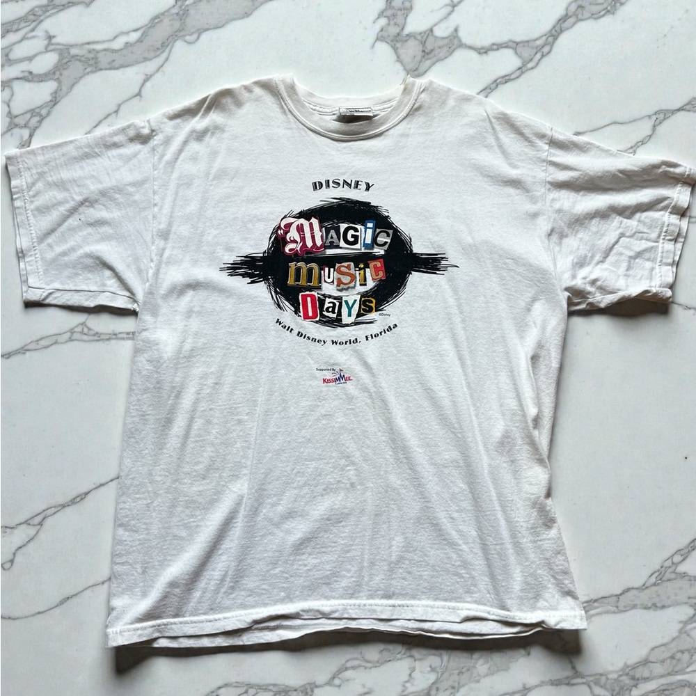 Vintage Walt Disney world tee